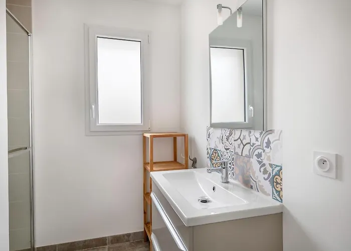 Maison Récente En Bord De - 15m De La *