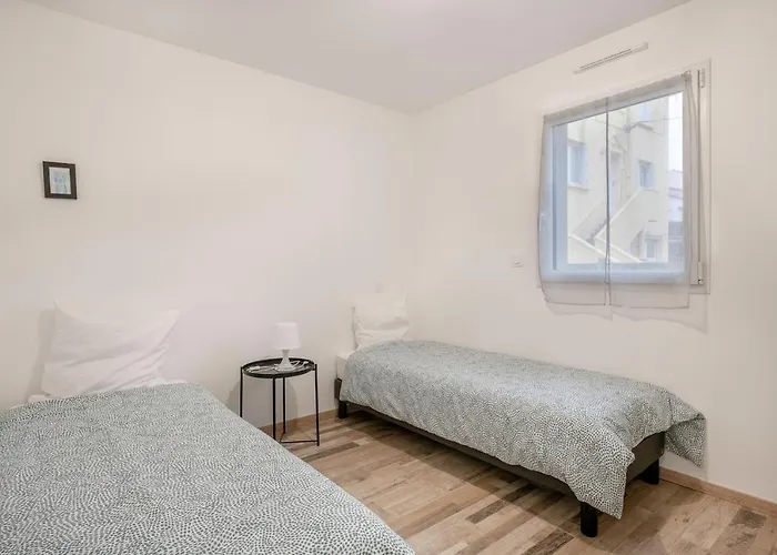 Maison Récente En Bord De - 15m De La